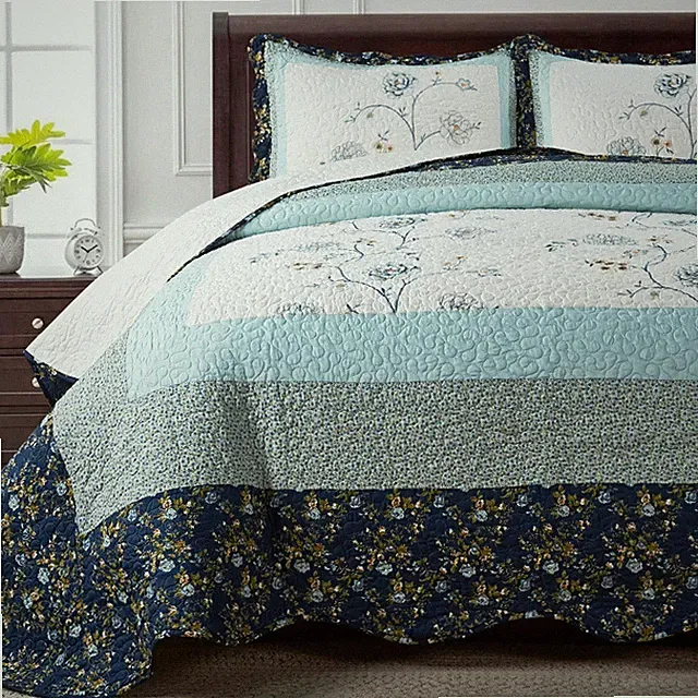 Dorset 3-Piece Floral Patchwork Quilt Set – Soft Bedding for Queen/King Bed