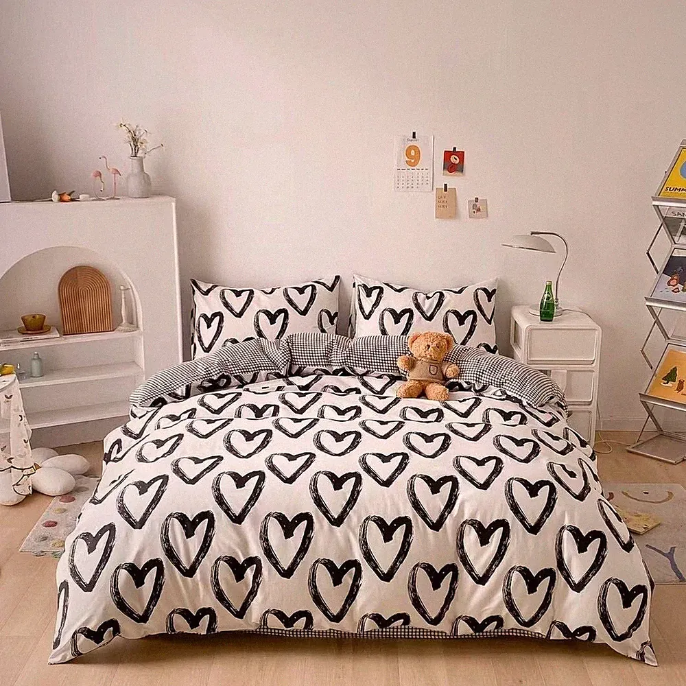 Houseri Love Duvet Cover King Heart Shaped Bedding Sets White and Black Duvet...