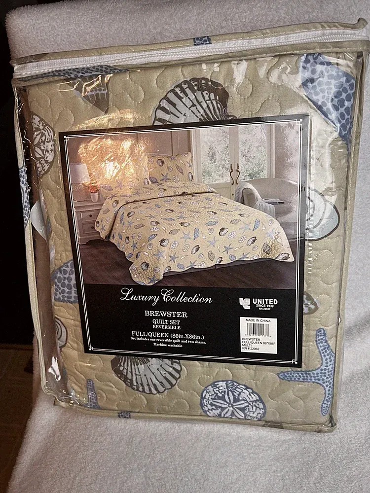 NEW Quilt Set Beach Ocean Sea Shells Reversible FULL QUEEN 3pc Luxury Collection
