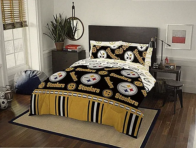 Northwest NFL Pittsburgh Steelers Rotary Bed in a Bag Set