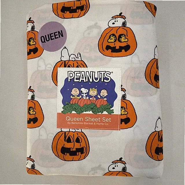 Peanuts Halloween Queen Sheet Set Berkshire Snoopy Woodstock Pumpkin White